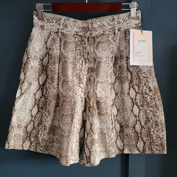NWT The‎ Andamane Linen Blend Pleated Snake Print Dani Dress Shorts High Rise